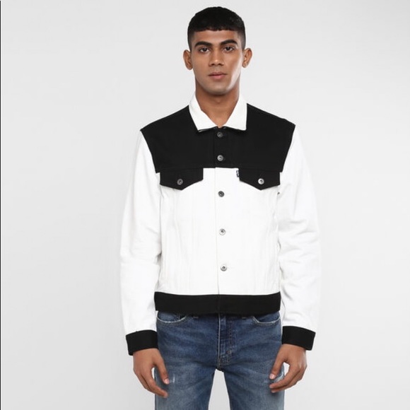 Levi's Other - NWT Levi’s Size M Rodeo Boxy Type 3 Trucker Jacket